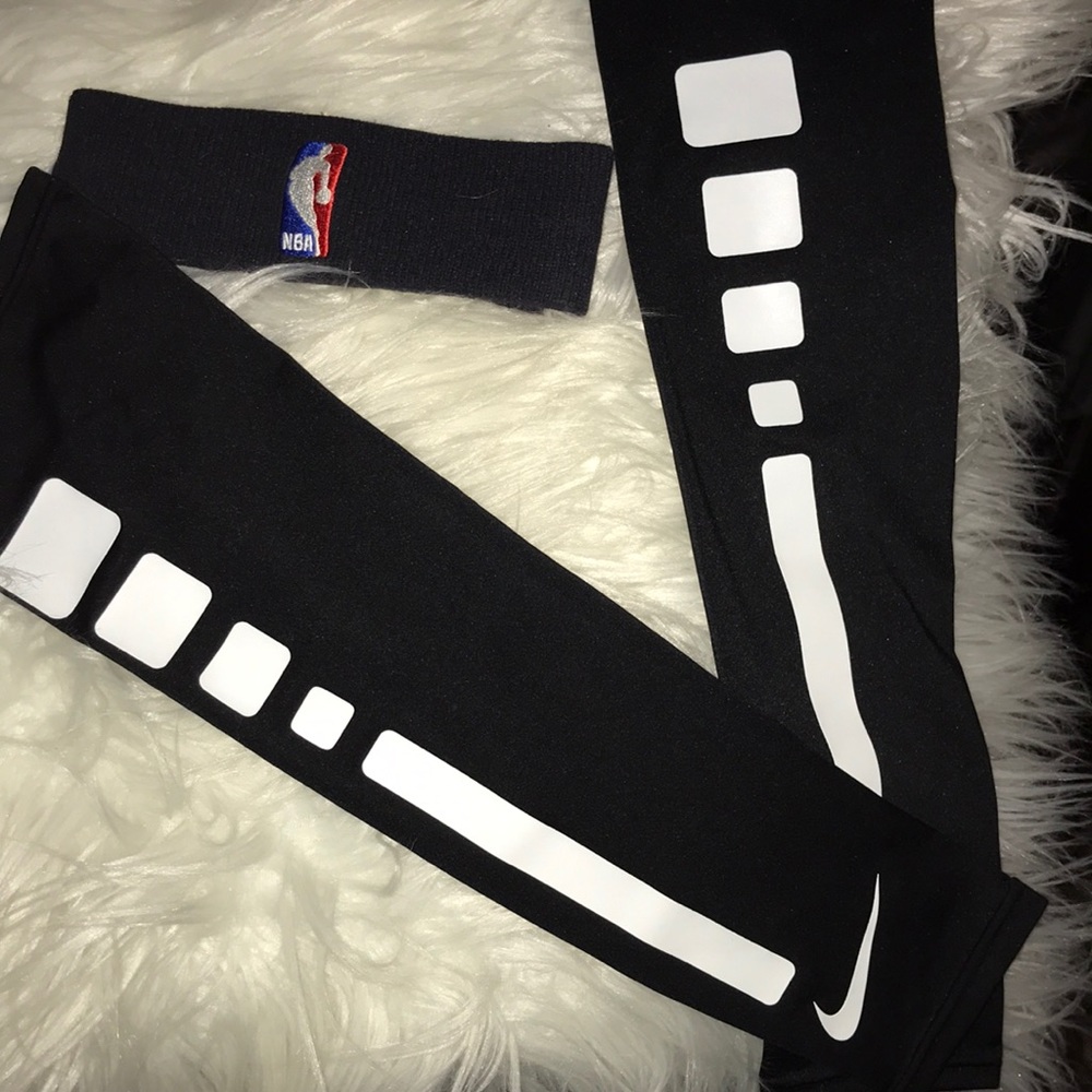 NWOT ⭐️ NIKE // NBA⭐️ Arm sleeves & Sweatband